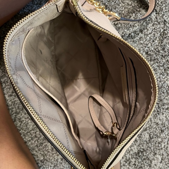 Soft Pink Michael Kors Crossbody Purse - Picture 4 of 6